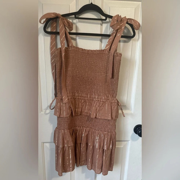 NWT House of Harlow 1960 Corinne Shirred Ruffled dress. Size Medium. - Picture 2 of 4